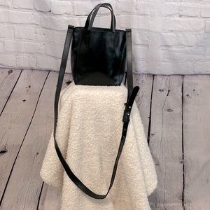 “URBAN OUTFITTERS” Black Leather Crossbody Bag